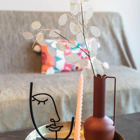 Katerina Luxurious Sea View Apartment Nikiana